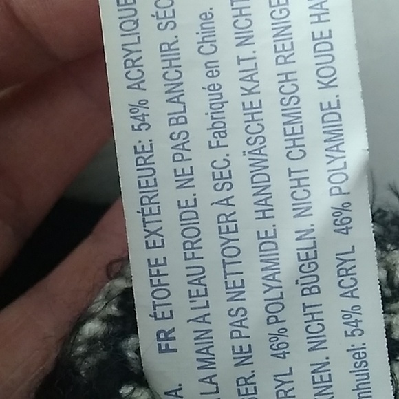 LAST SALE! NWOT Forever 21 Eyelash Sweater Sz.S (A-75) - Picture 9 of 10